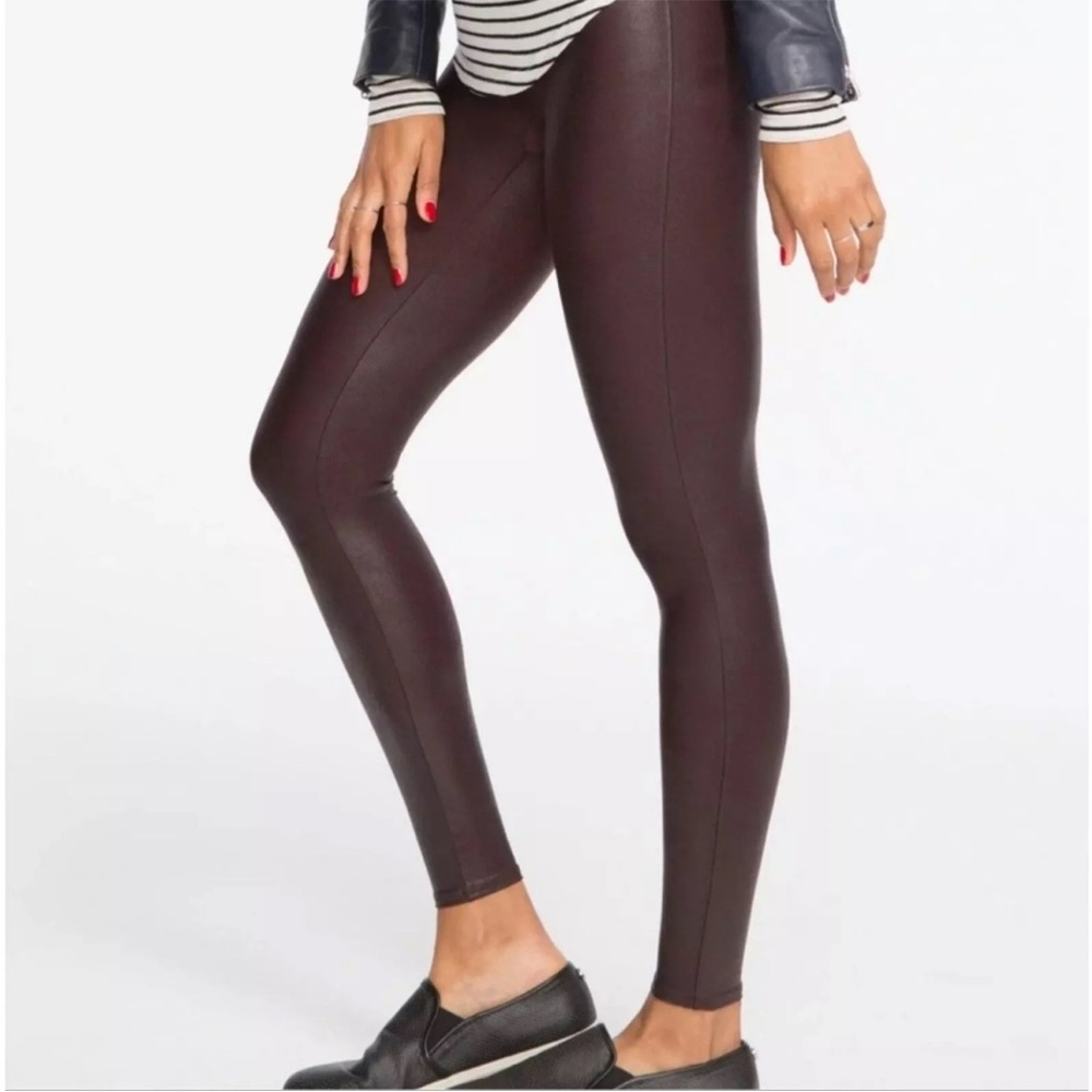 5/$20🎉 SPANX Burgundy Faux Leather Leggings Large